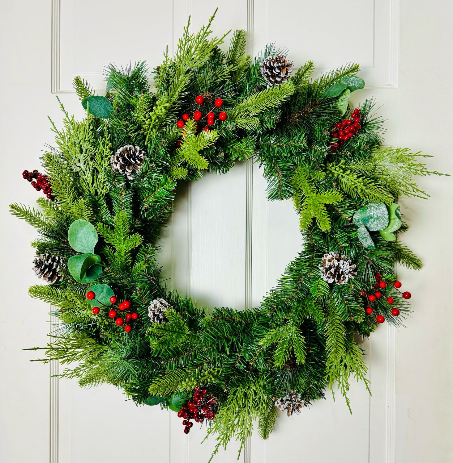 Christmas Evergreen Berries &amp; Pine Wreath