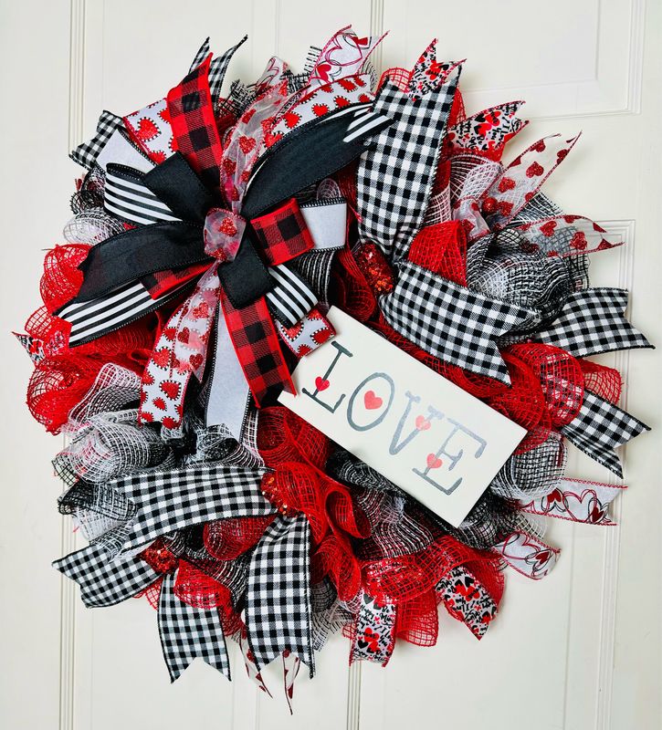 Love Valentine’s Day Wreath