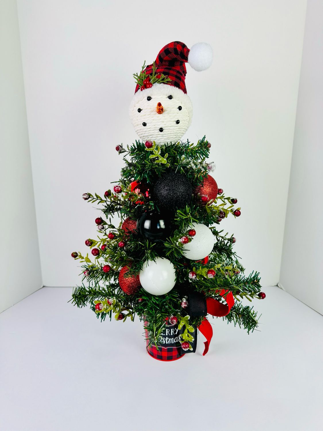 Merry Christmas Buffalo Plaid Snowman Tree