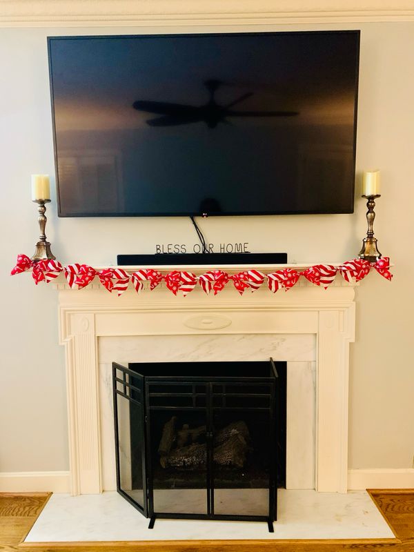 Peppermint Bliss Christmas Bow Garland