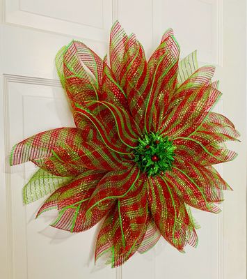 Christmas Poinsettia Wreath