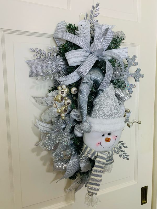 Winter Snowman Swag for Front Door