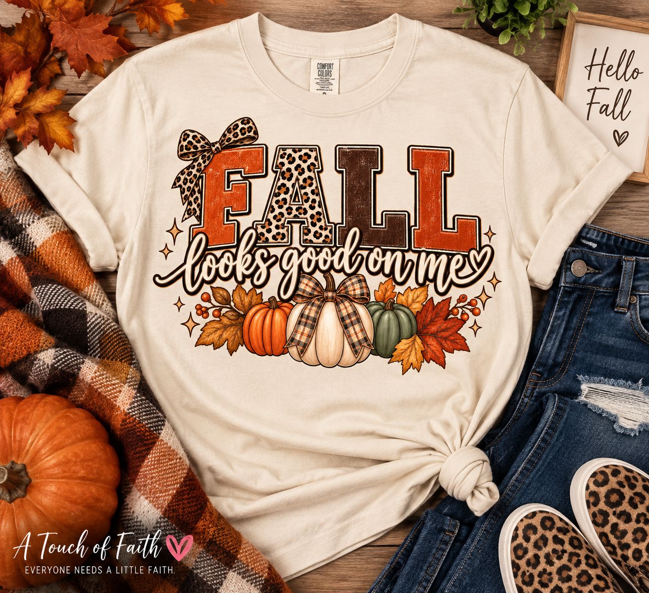 Fall Looks Good on Me Graphic T-Shirt