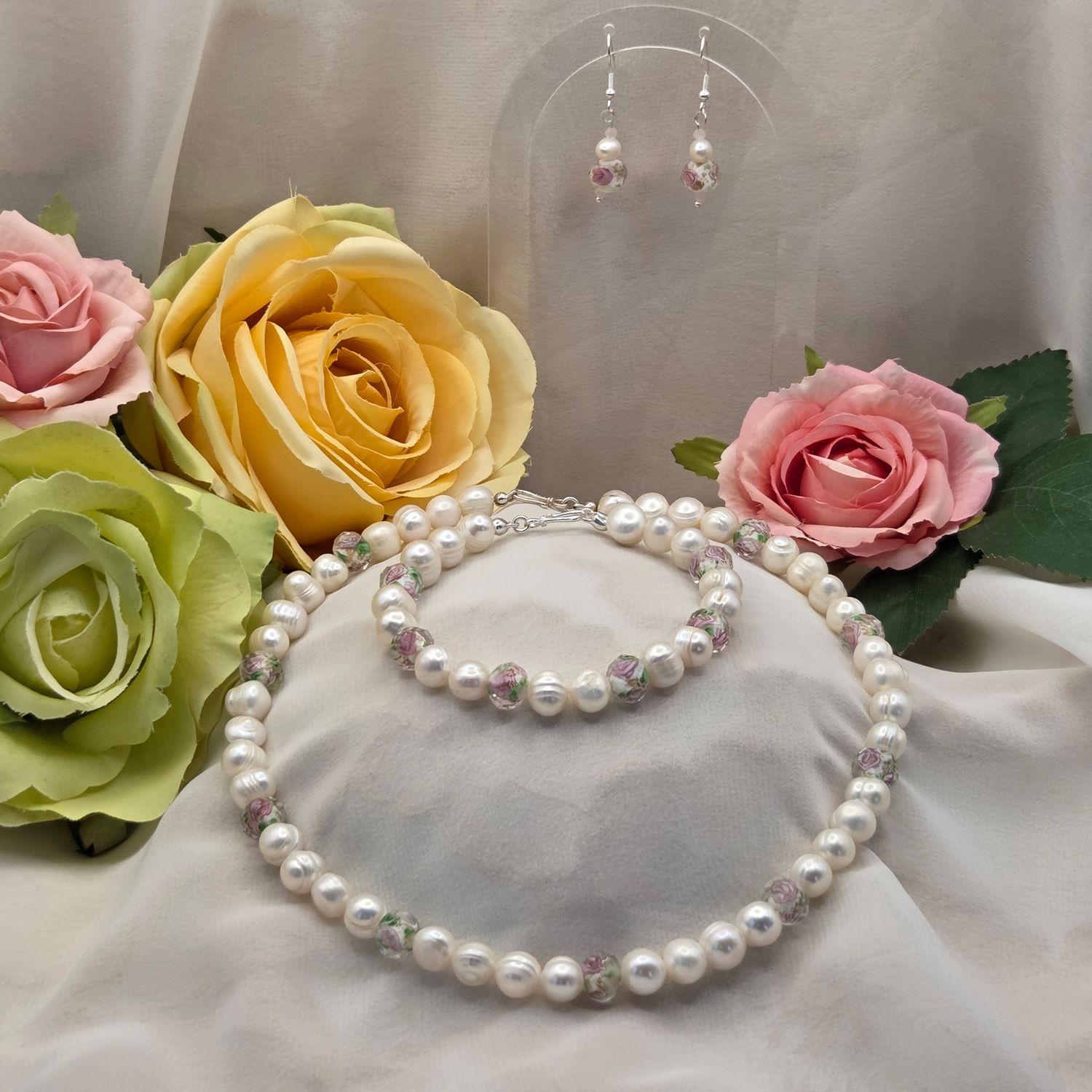 Store Ferkvannsperler &amp; Murano roser