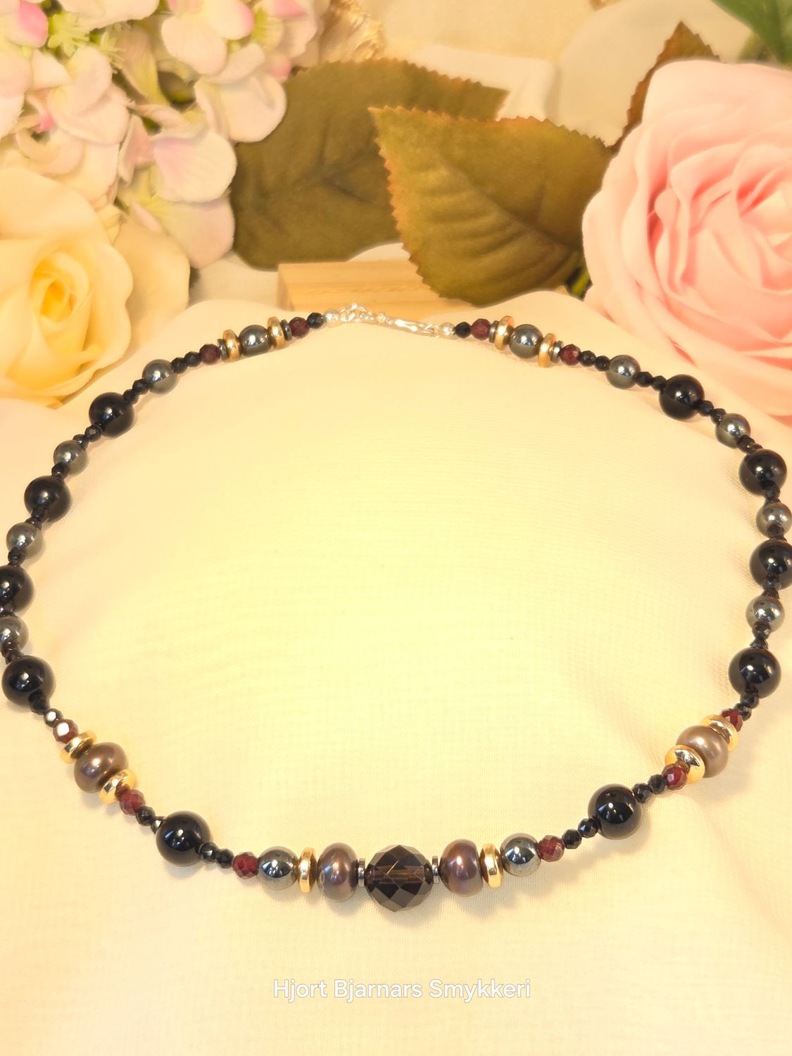 Sort onyx &amp; hematitt