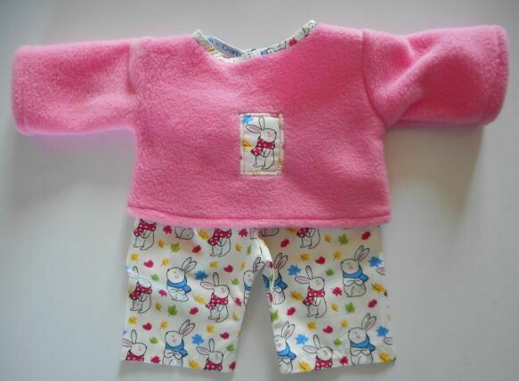 Pyjamas for dolls - fleece top and fabric trousers - pink Pyjamas for dolls - fleece top and fabric trousers - pink