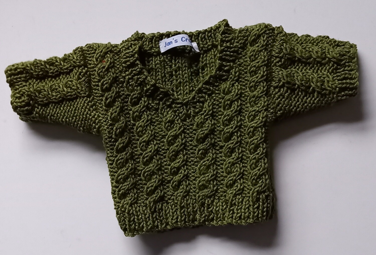 Jumper, sage green cable v neck - bear 36cm/ 14 inches high