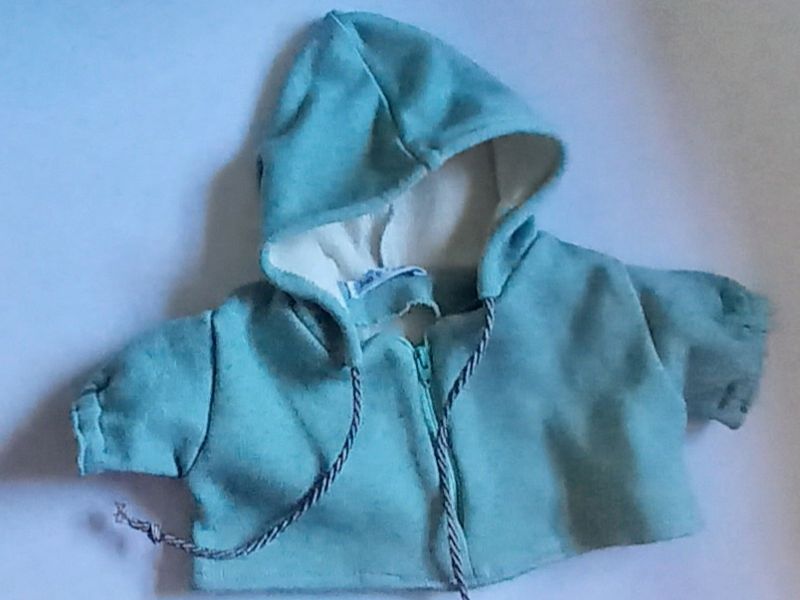 Hoodie for bears: Pale green