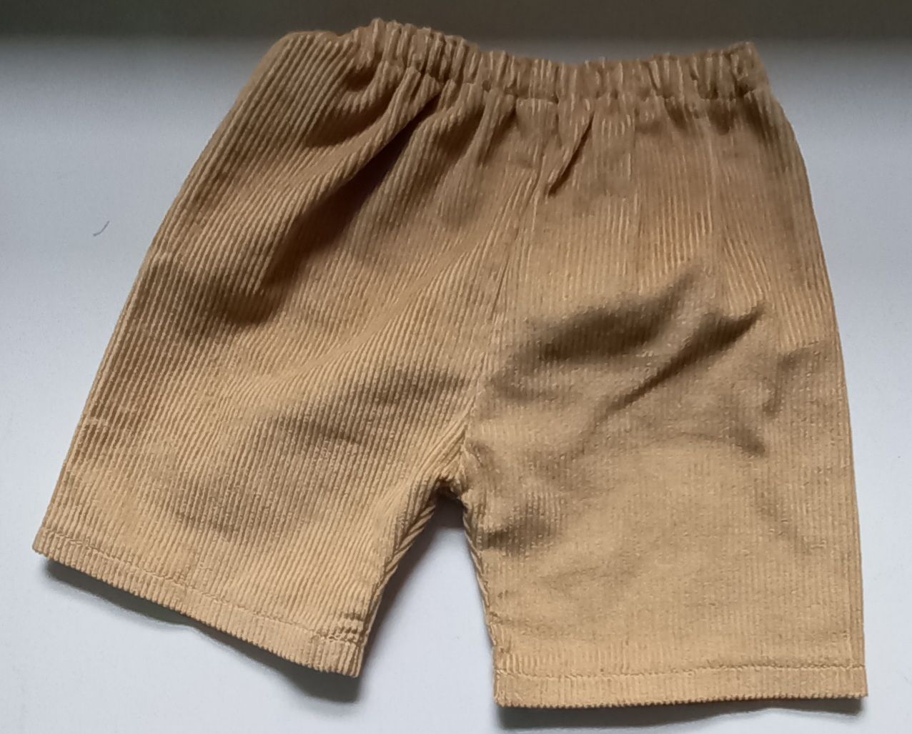 Trousers with back pockets - fawn corduroy