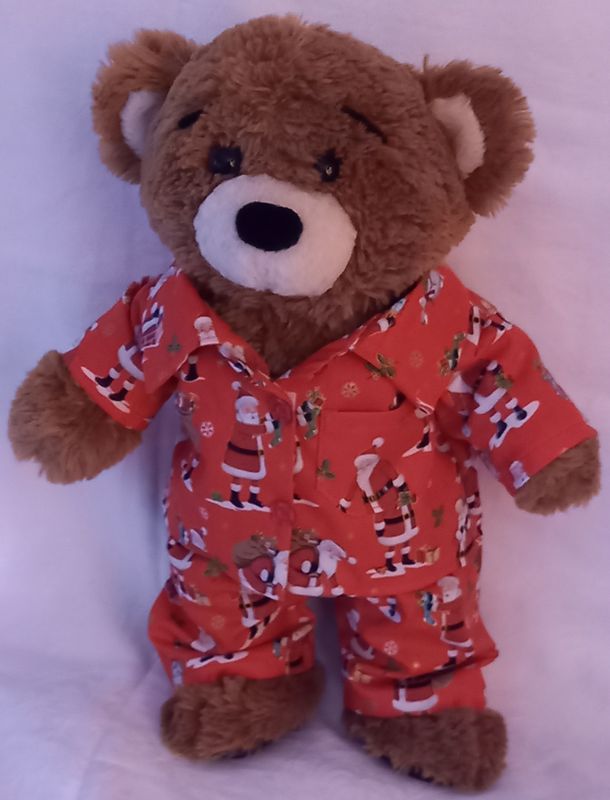 Pyjamas with collar - Father Christmas print.