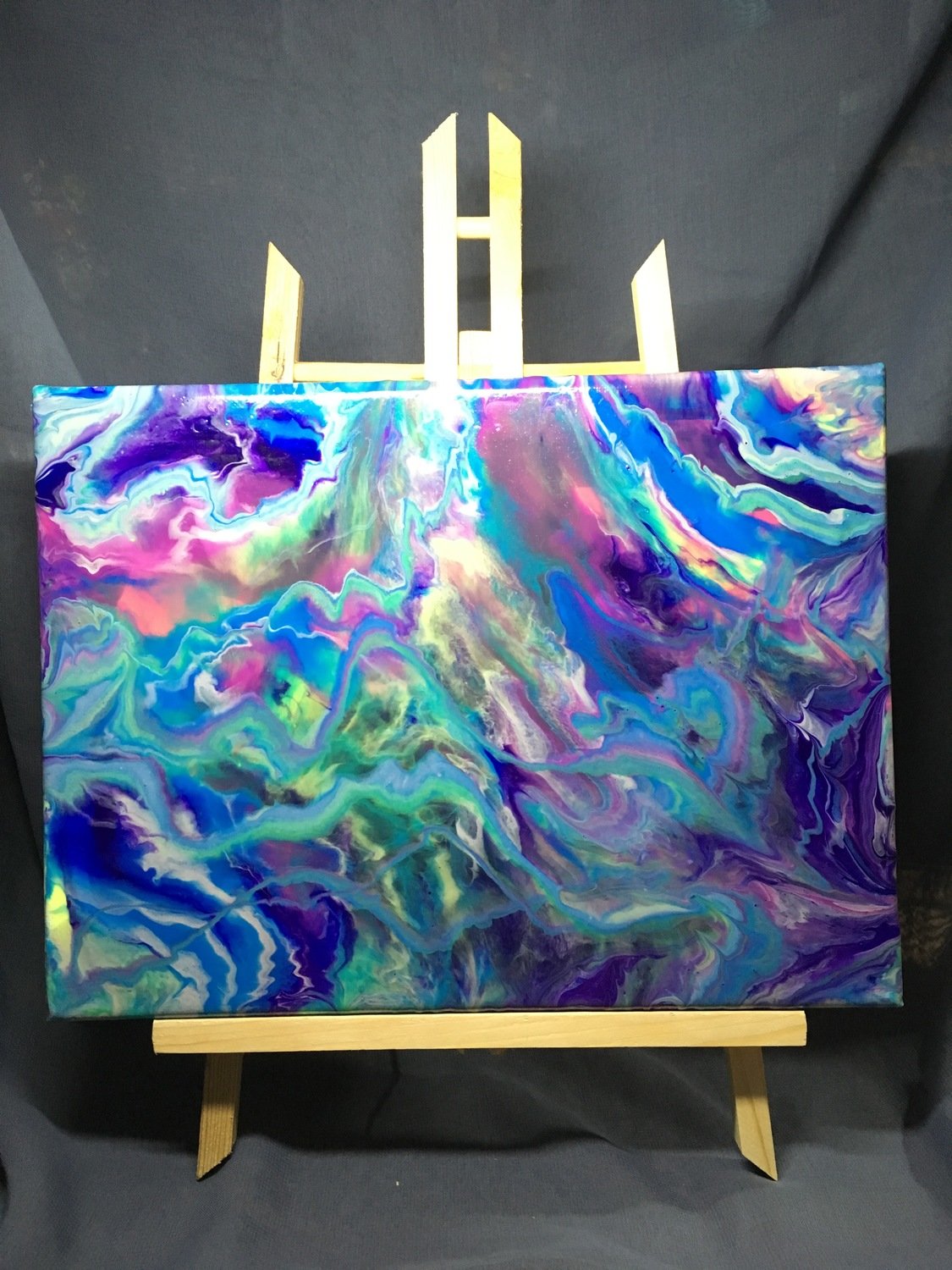 Large Fluid Art
