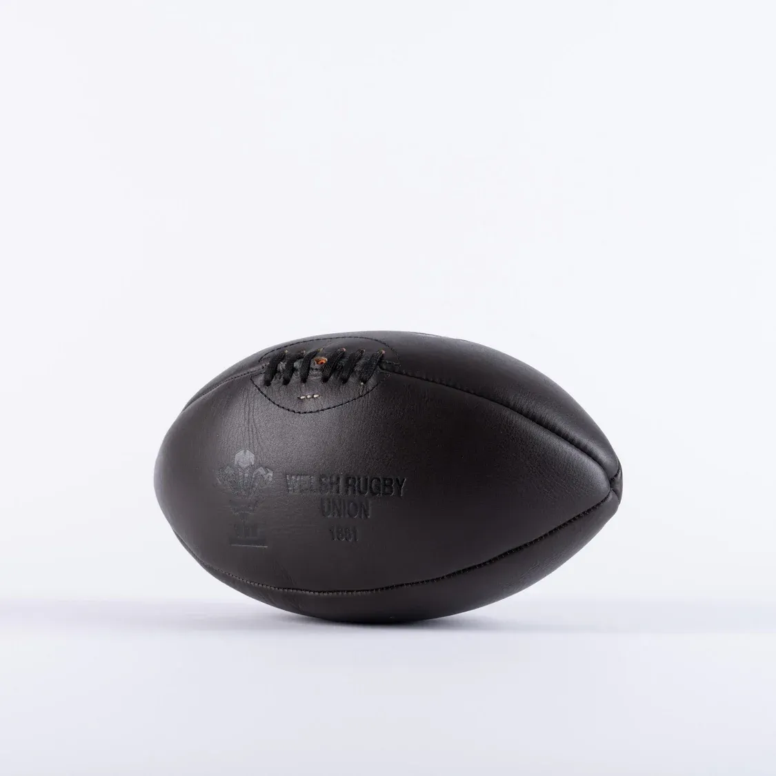 Wales Vintage Leather Ball by Gilbert