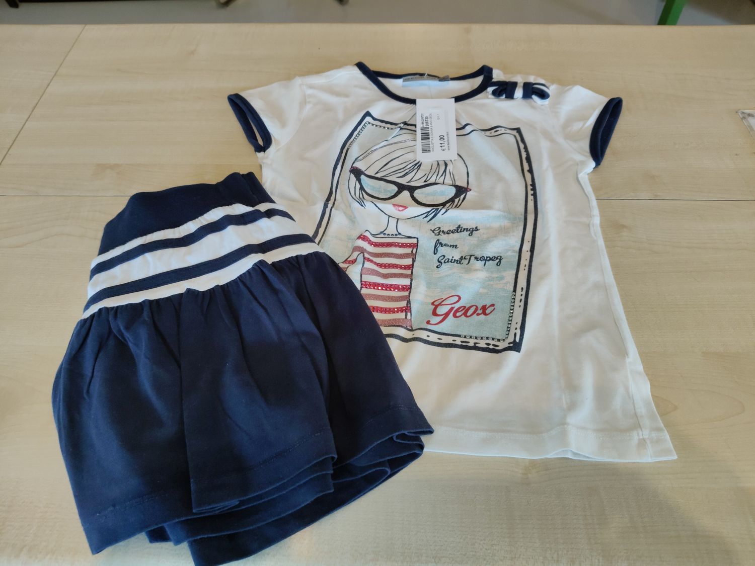 Maglietta e gonna 8 anni Geox