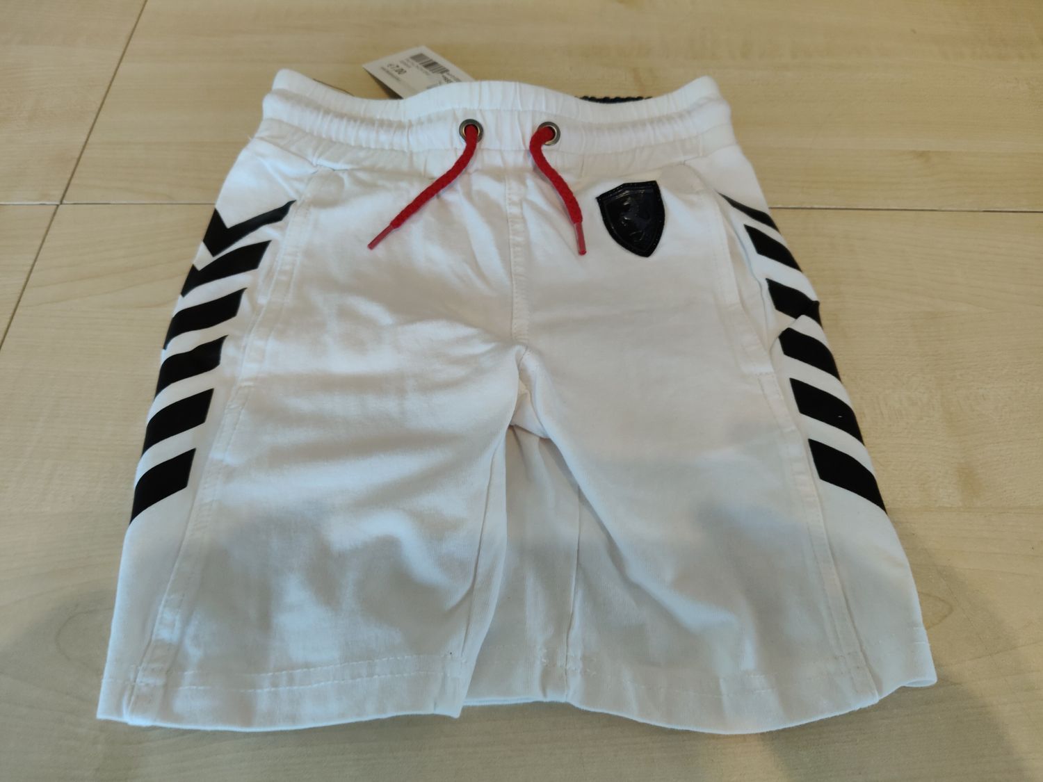 Pantaloncini bimbo 4 anni Ferrari