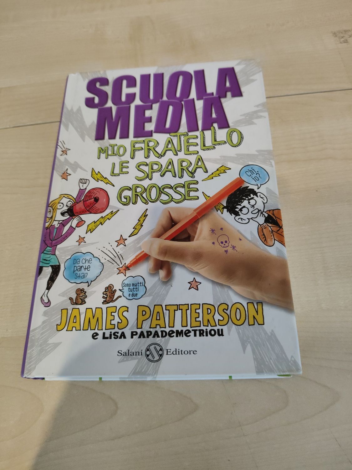 Scuola media  - mio fratello le spara grosse