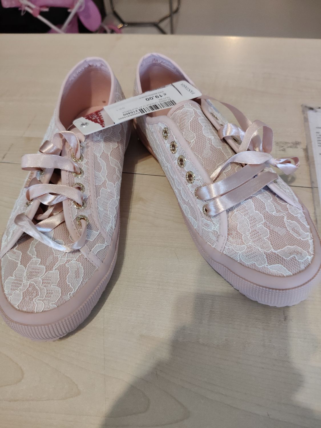 Scarpe donna n.41 Superga nuove