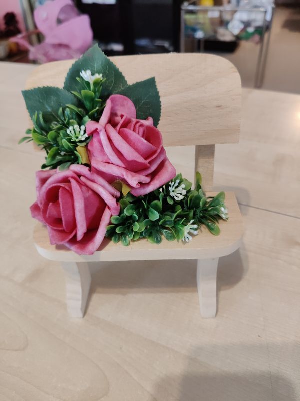 Panca con rose (piccola)