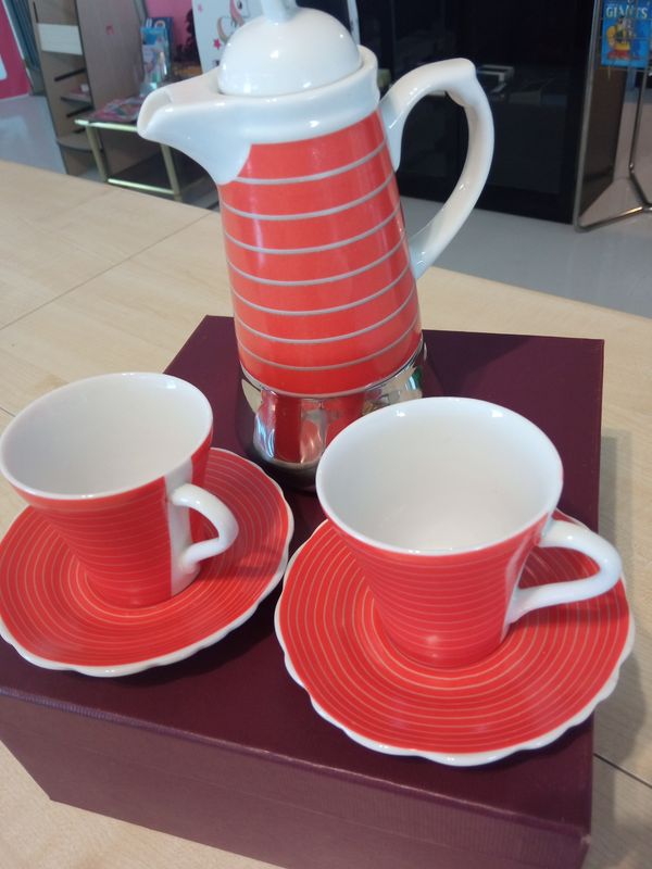 Caffettiera con tazzine Passione Bar