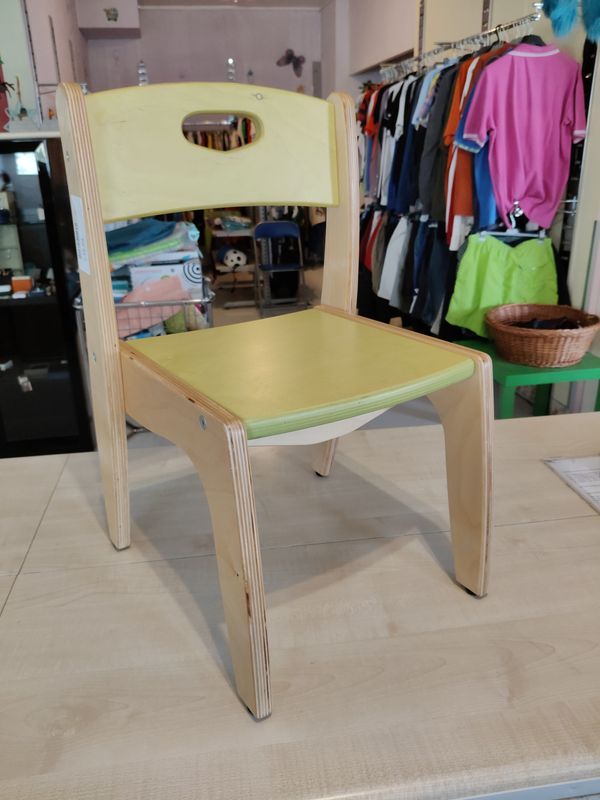 Sedia in legno per bambini