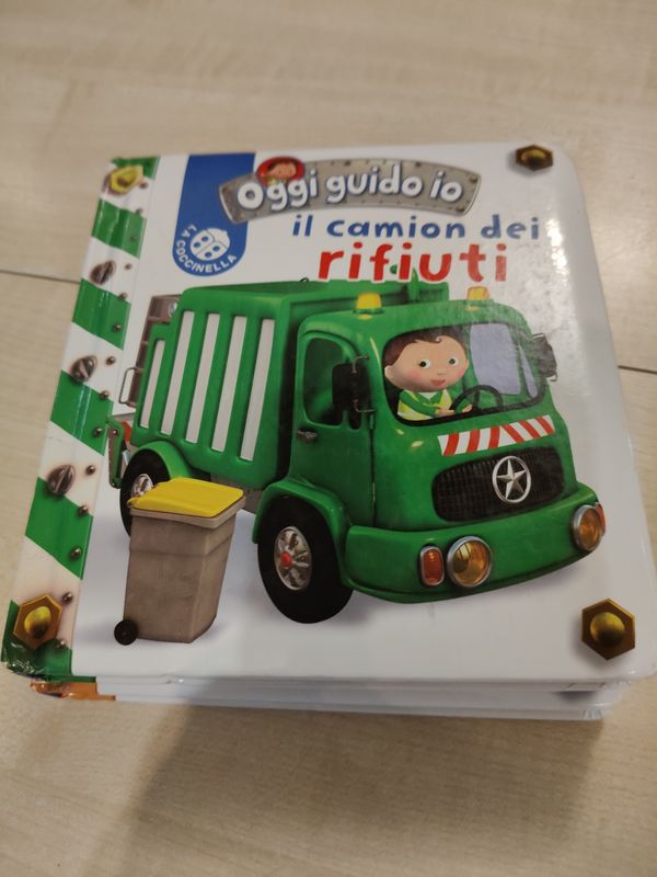Oggi guido io - titoli vari