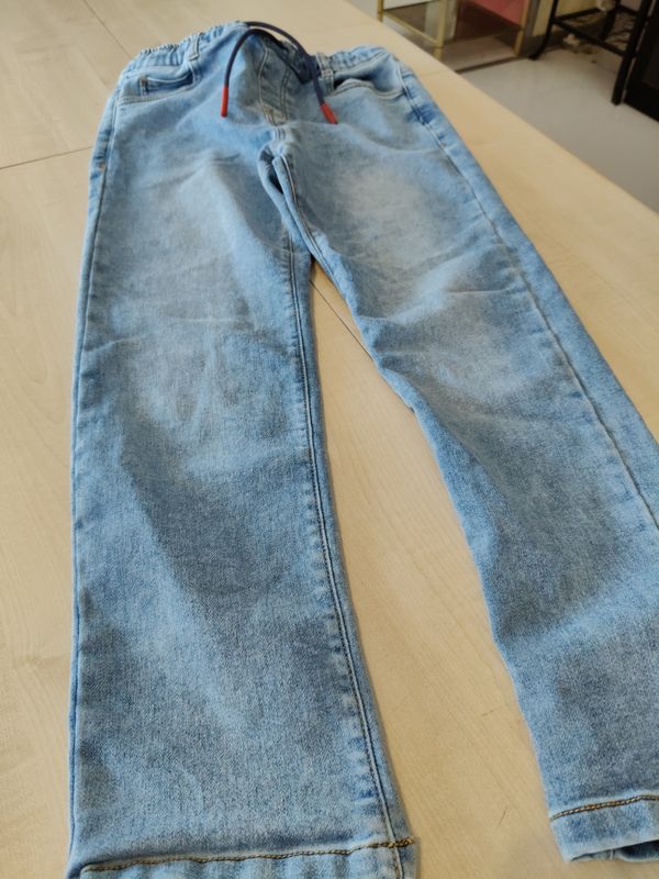 Jeans bimbo 9/10 anni Idexè