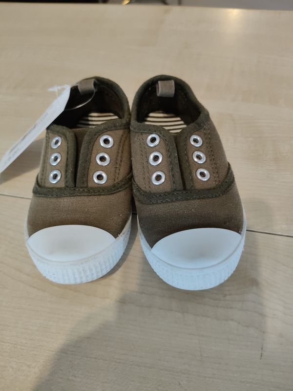 Scarpe bimbo n.23 Primark