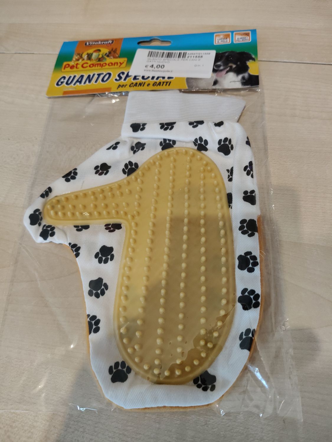 Guanto speciale per cani e gatti