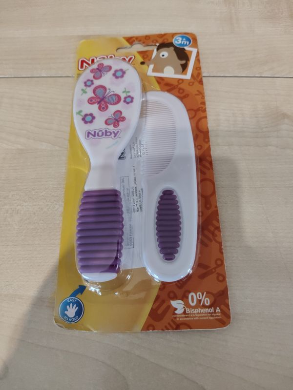 Spazzola e pettine Nuby nuovi