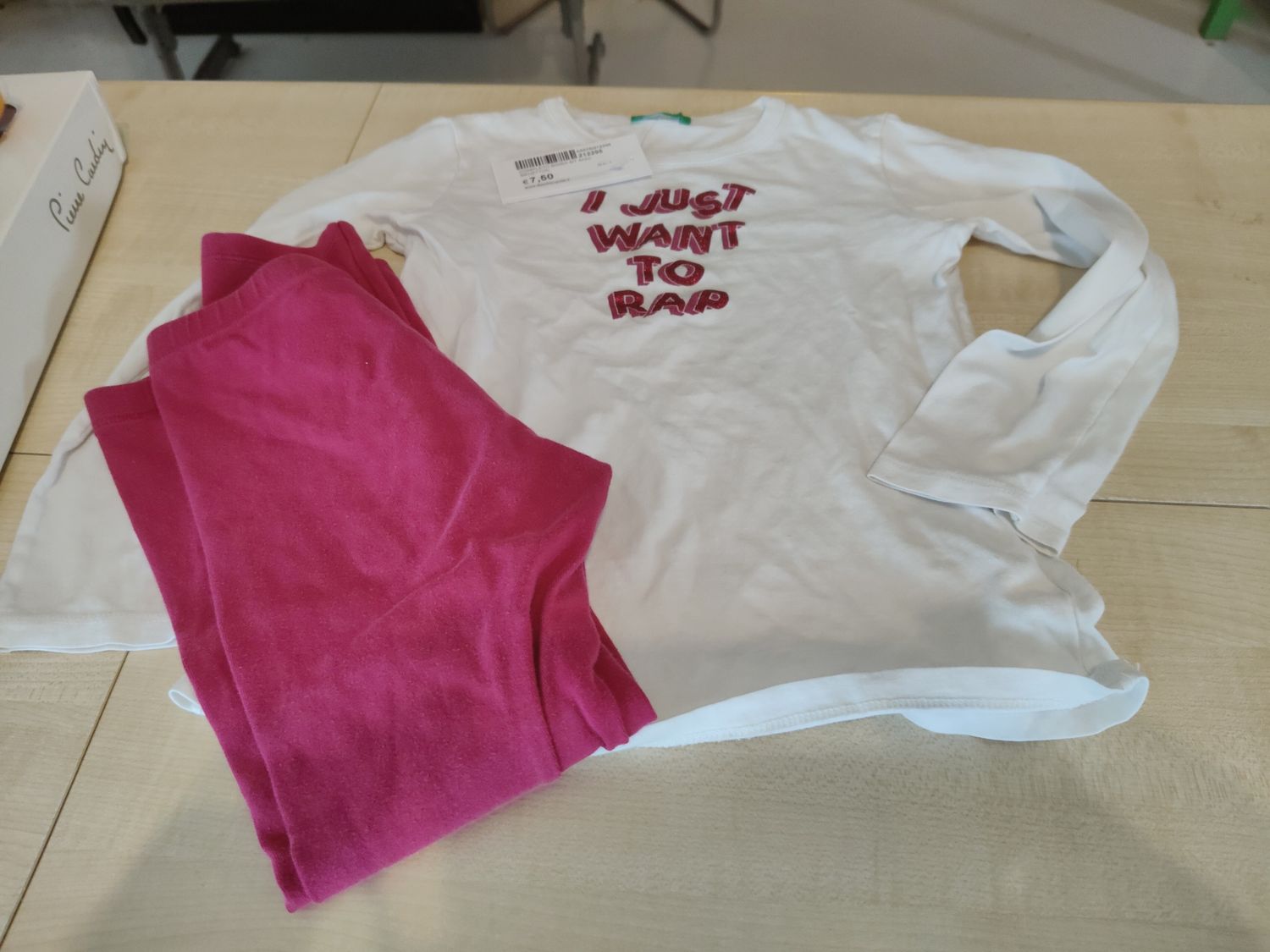 Completo bimba 6/7 anni Benetton
