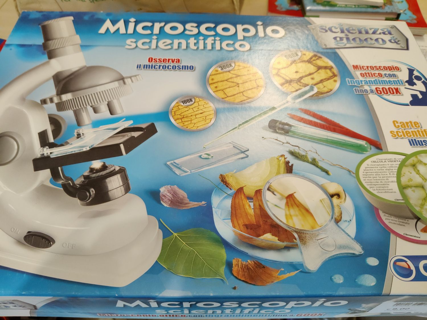 Microscopio scientifico