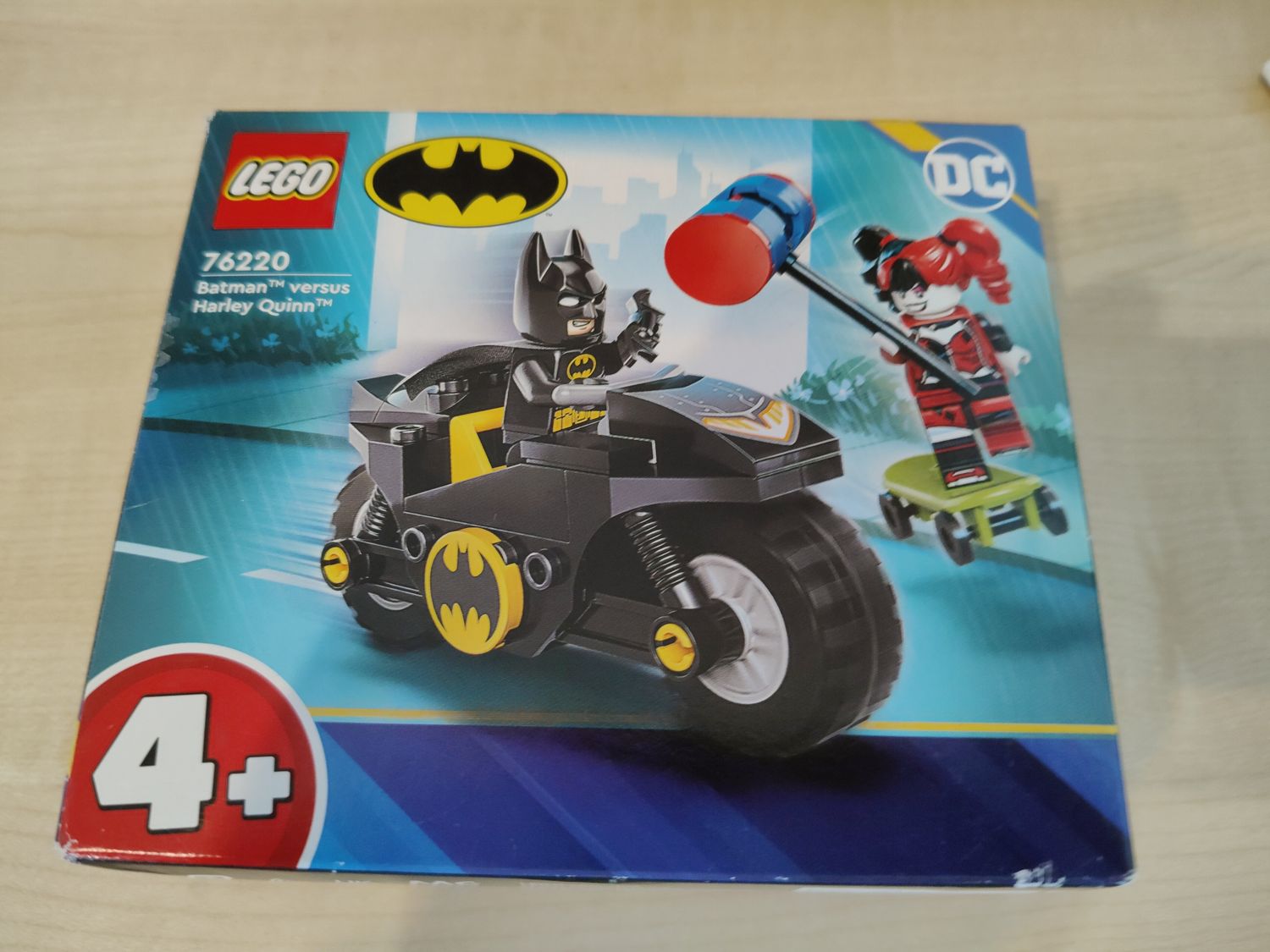 Lego Batman 76220