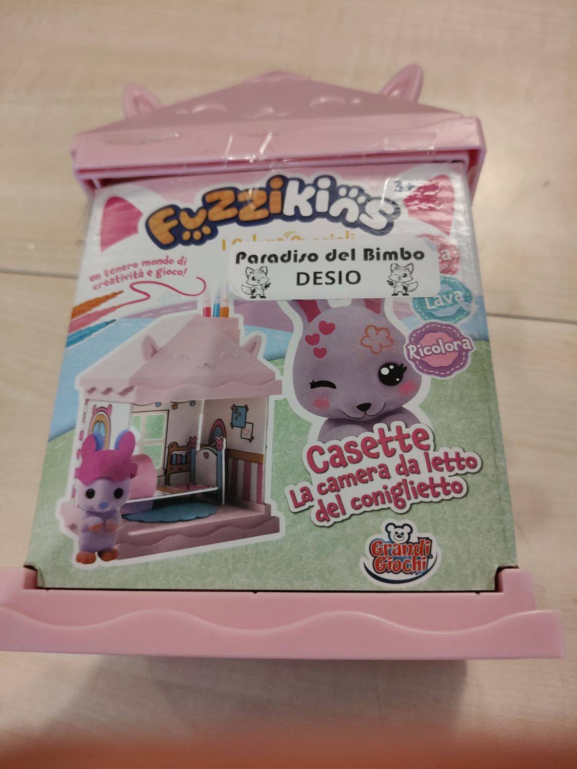 Fuzzkins casetta la camera del coniglietto