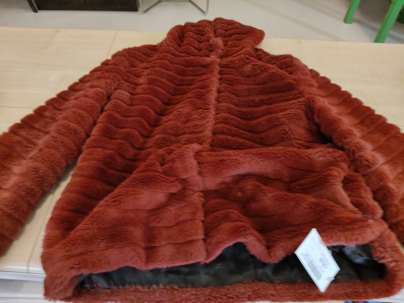 Pelliccia ecologica donna tg 42 Oltre
