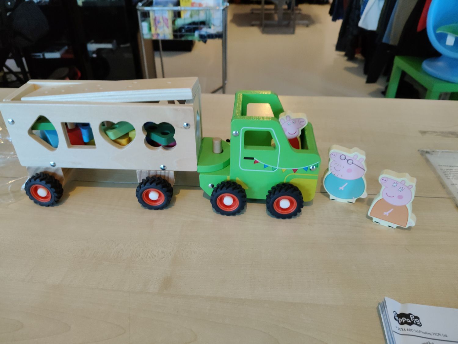 Camion Peppa Pig in legno