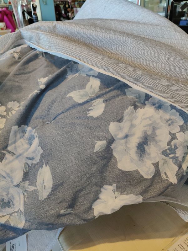 Coperta per letto matrimoniale Gabel Coperta per letto matrimoniale Gabel