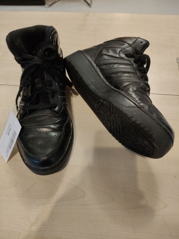 Scarpe bimbo n.38.5 Adidas