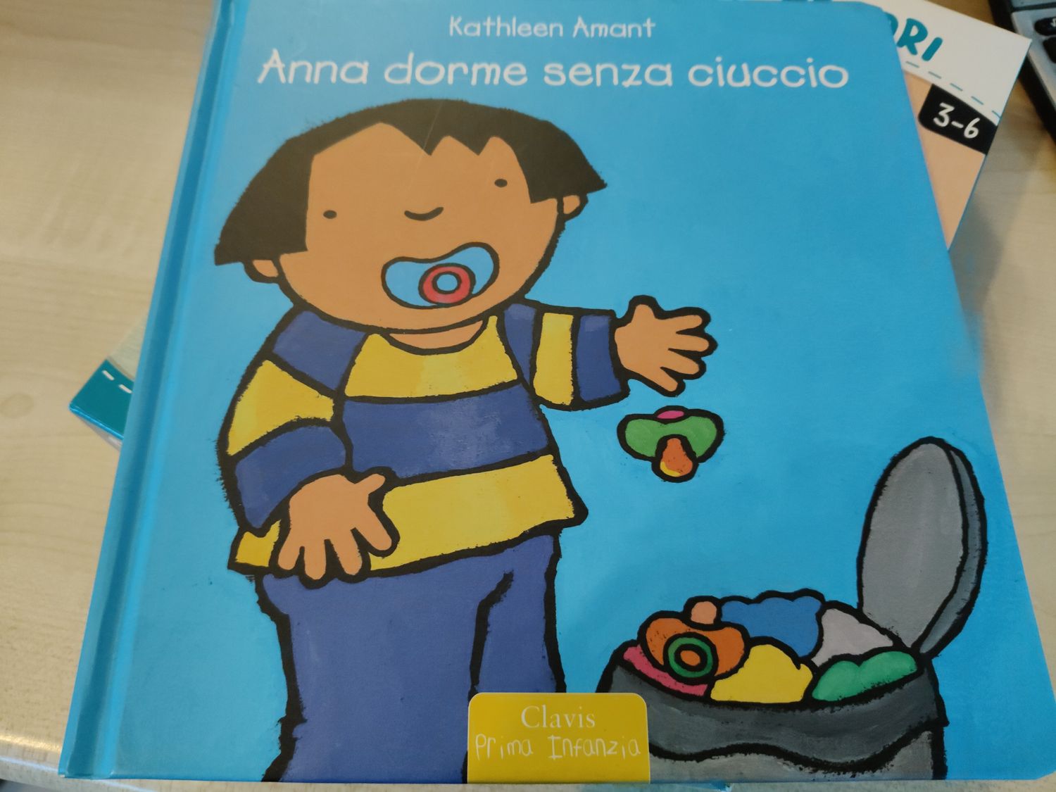 Anna dorme senza ciuccio