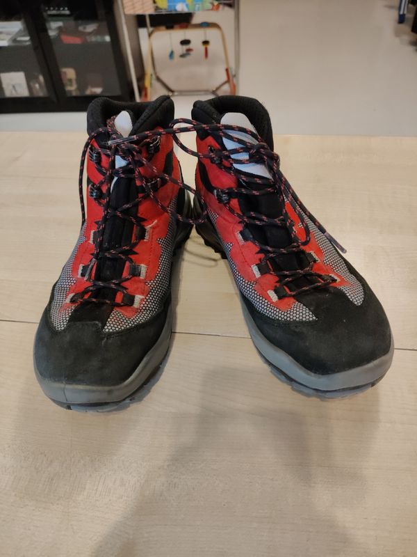 Scarpe bimbo n.37 Dolomite