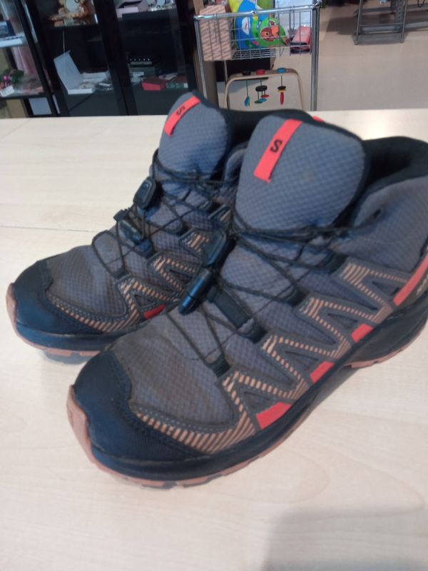 Scarpe bimbo n.35 Salomon