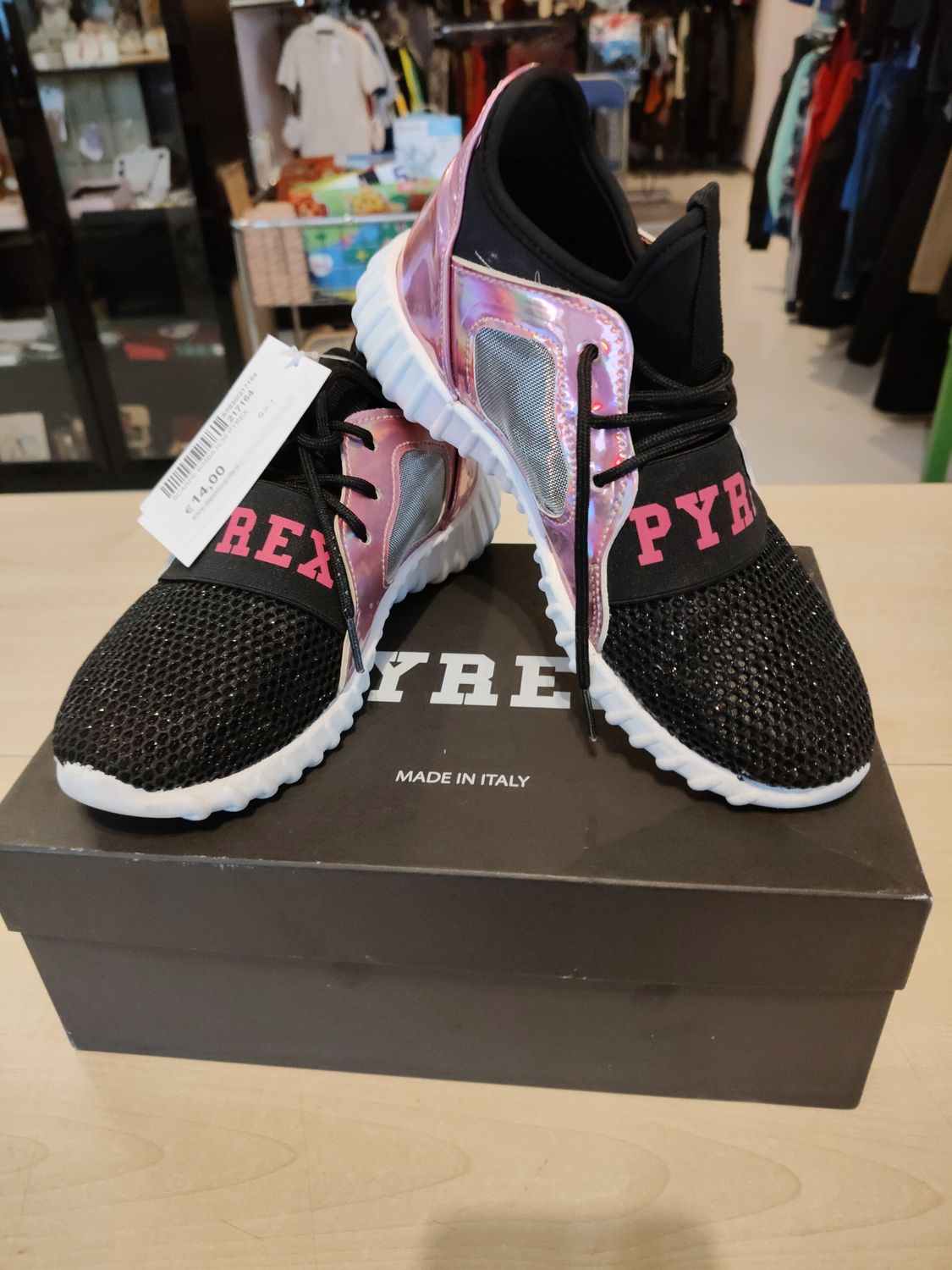 Scarpe bimba n.36 Pyrex