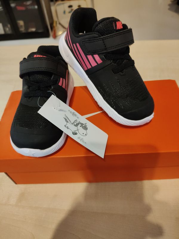 Scarpe bimba n.23.5 Nike