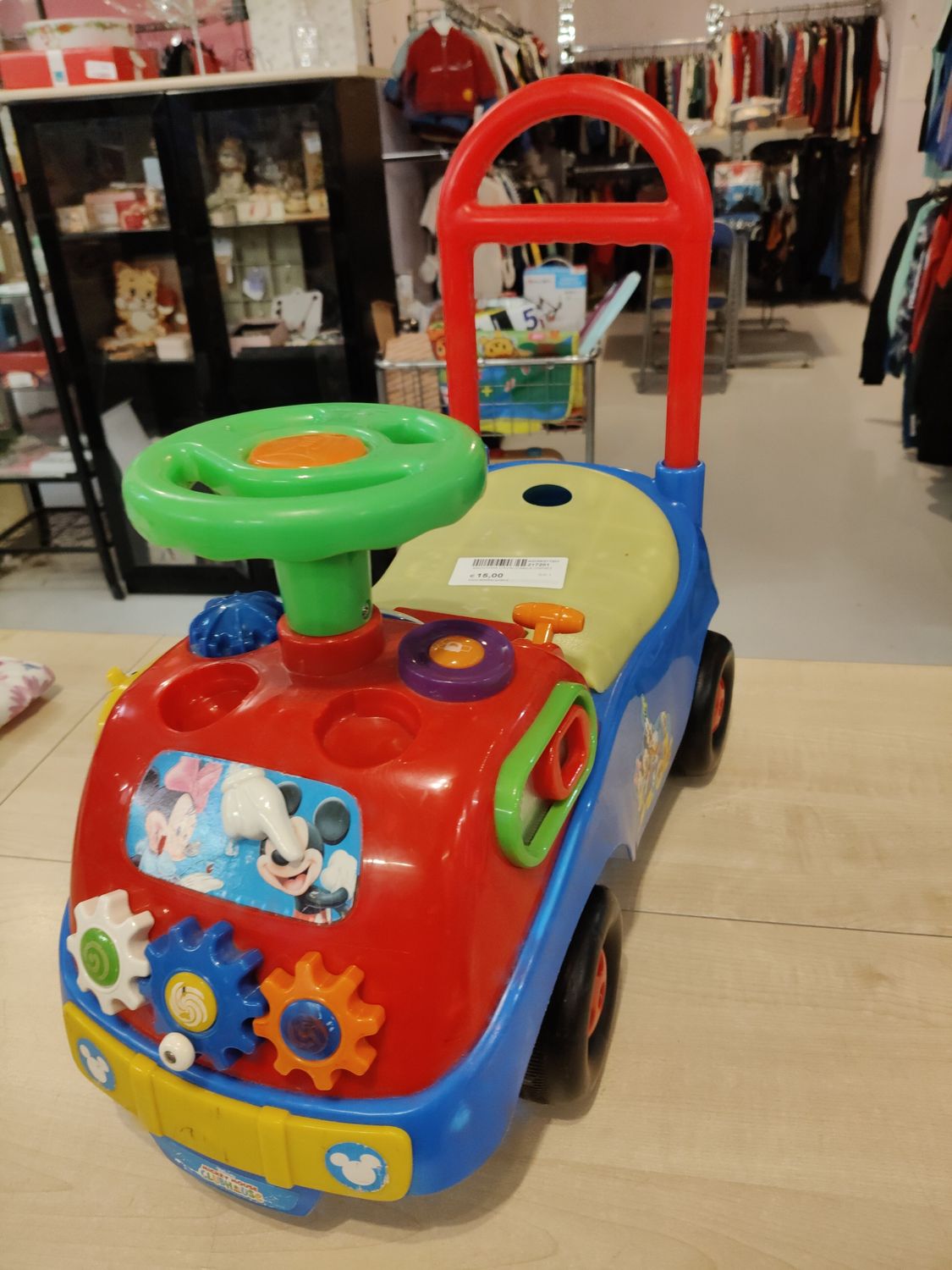 Macchina cavalcabile Disney