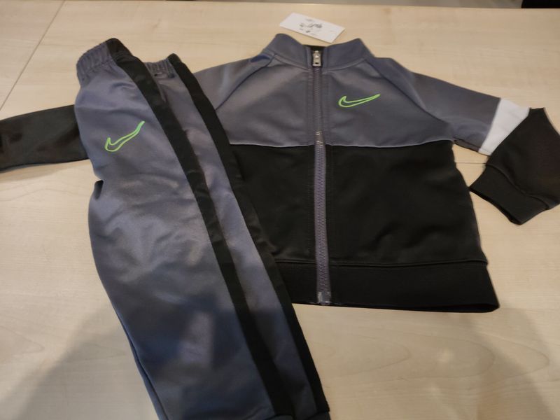 Tuta bimbo 2 anni Nike