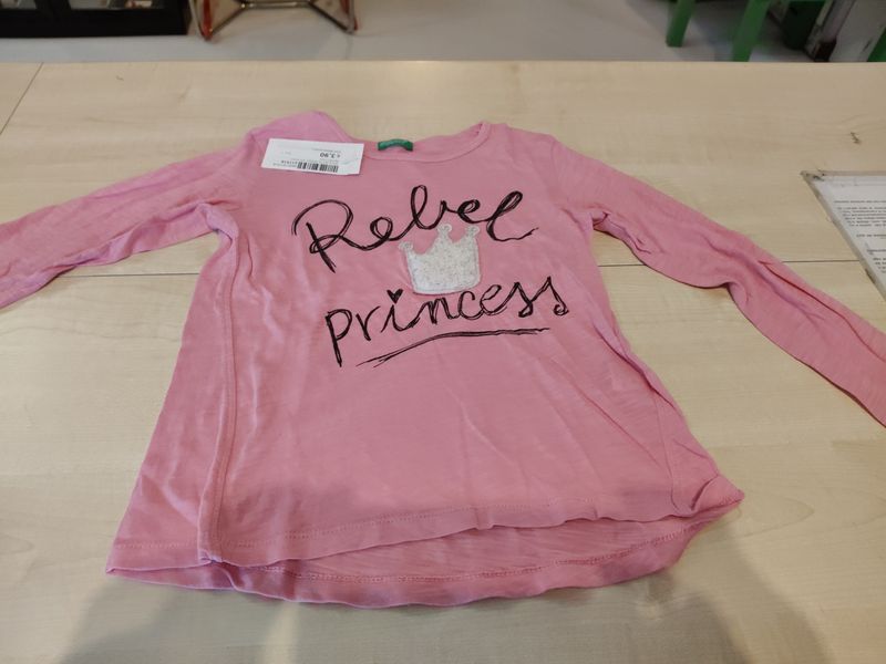 Maglietta bimba 4/5 anni Benetton