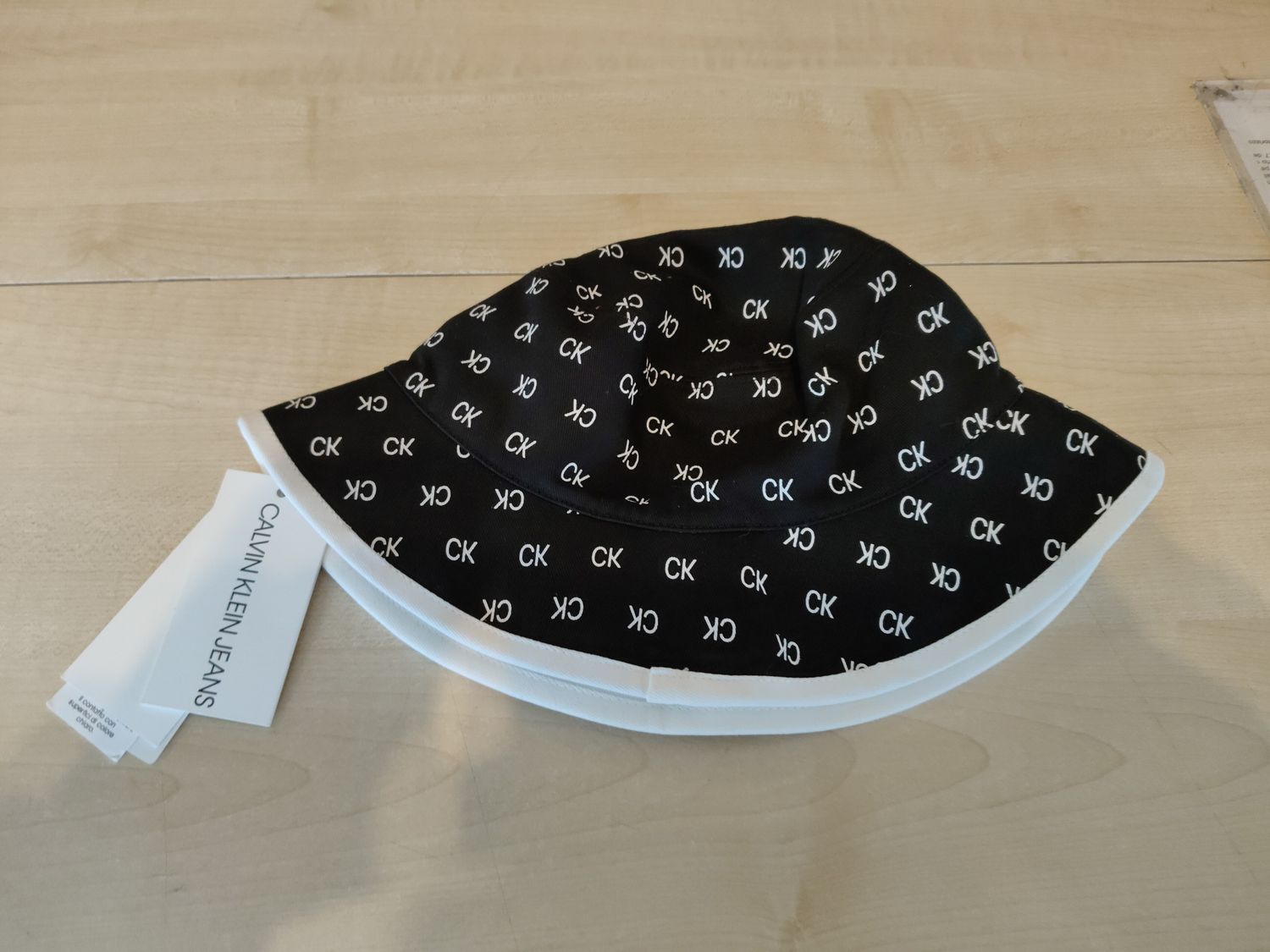 Cappello donna Calvin Klein nuovo