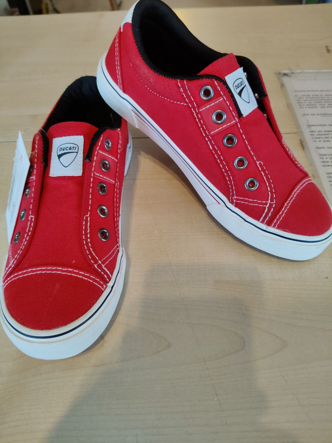 Scarpe bimbo n.35 Ducati