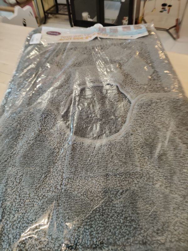 Tappeti bagno nuovi