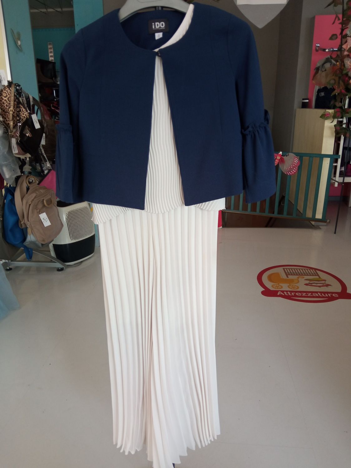 Completo da cerimonia bimba 8 anni Ido