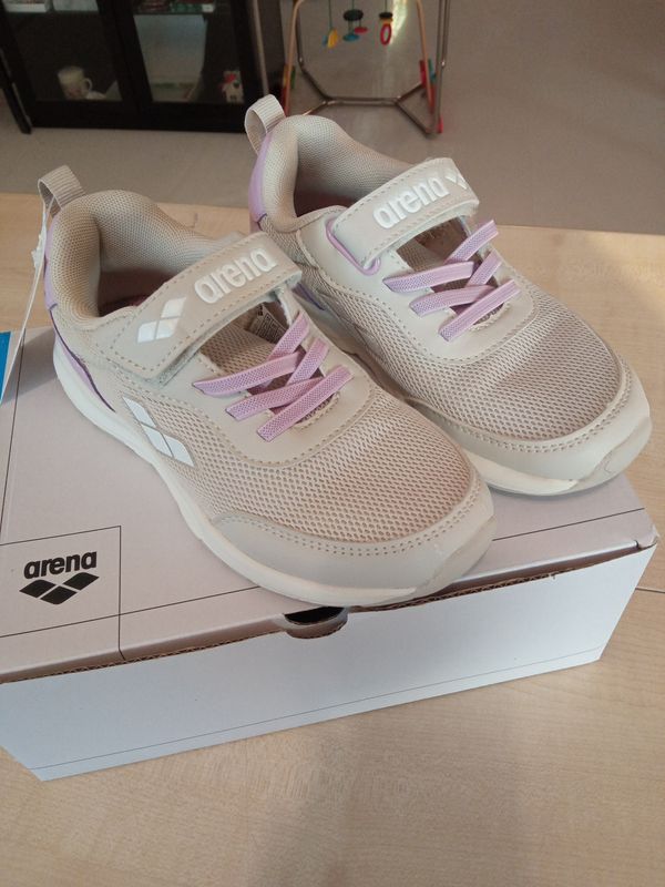 Scarpe bimba n.32 Arena