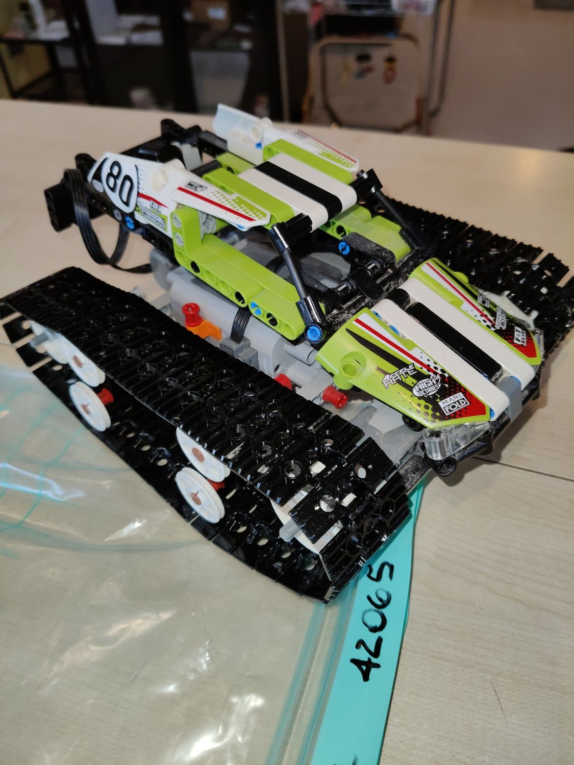 Lego technic 42065 ()senza telecomando)